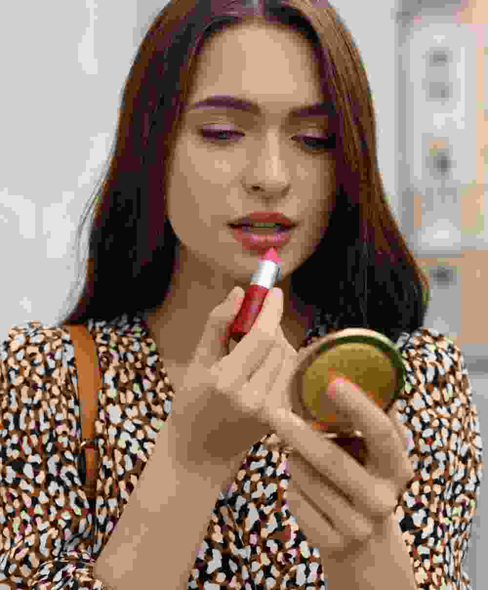 Longwear Creamy Lipstick - Image 3